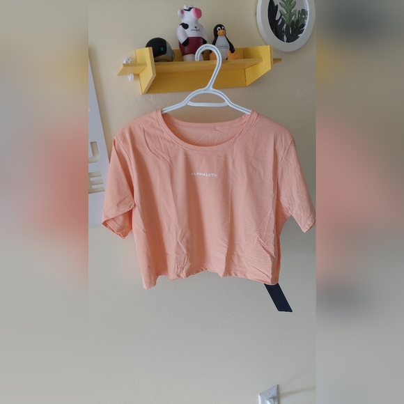 NWT Alphalete peachy crop top - Picture 2 of 4